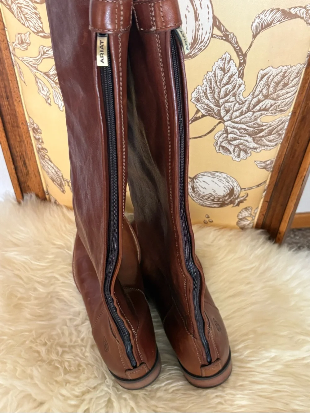 New Ariat Chestnut Brown  Leather Riding Boots
